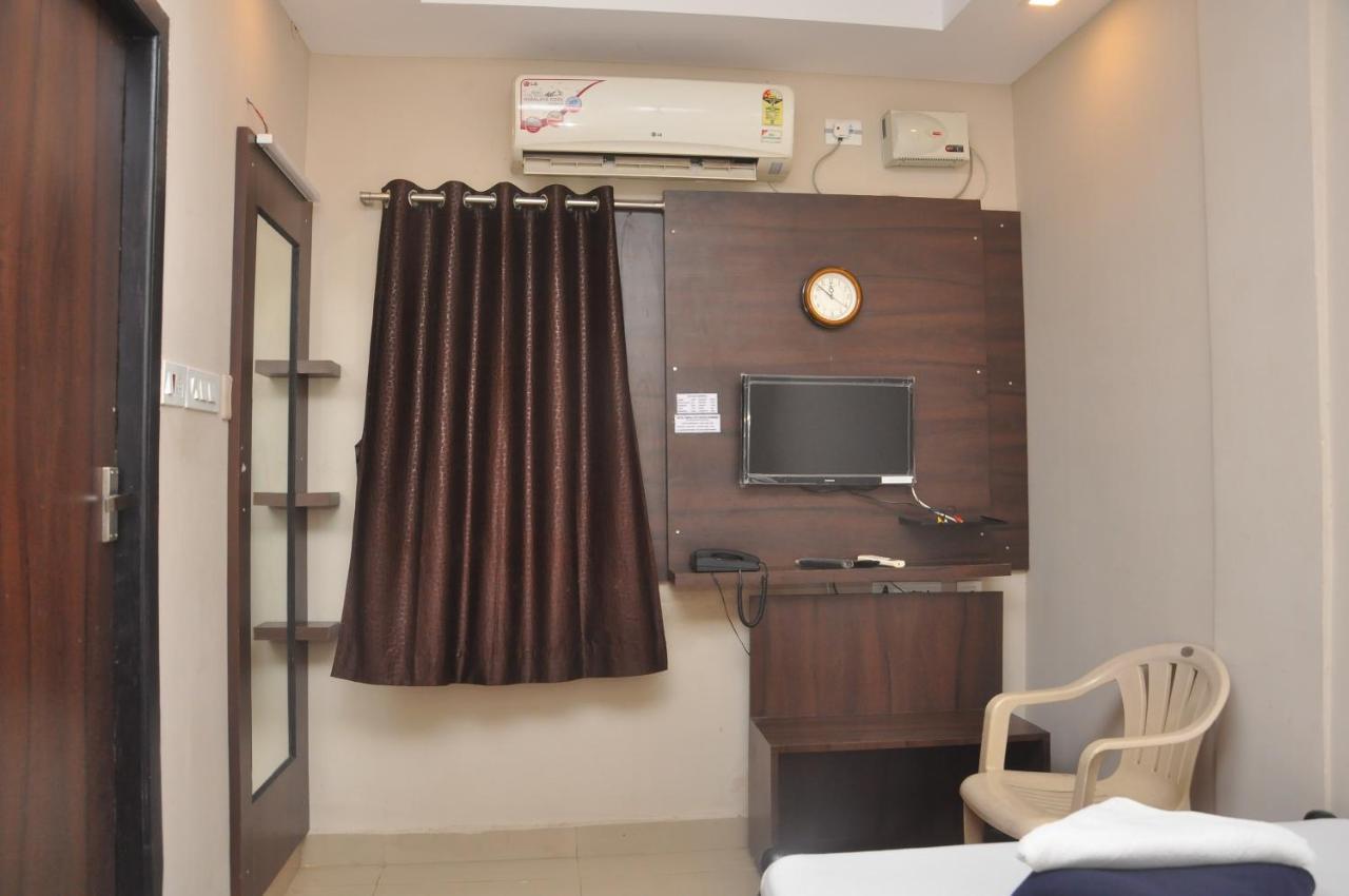 Hotel Temple City Papanasam Exterior foto